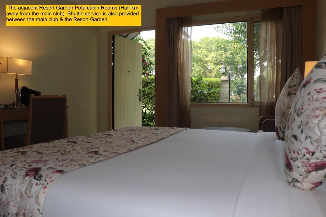 Best Western Resort Country Club Gurgaon Eksteriør billede
